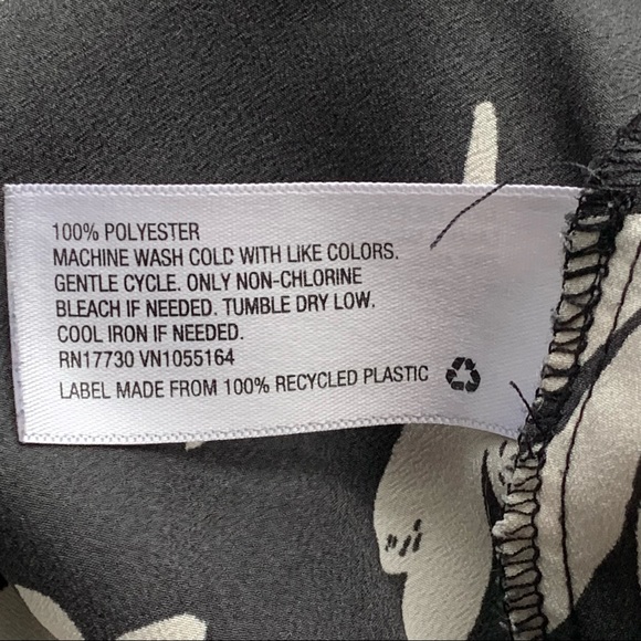 A New Day Black and White Floral Buttonup - Picture 10 of 11